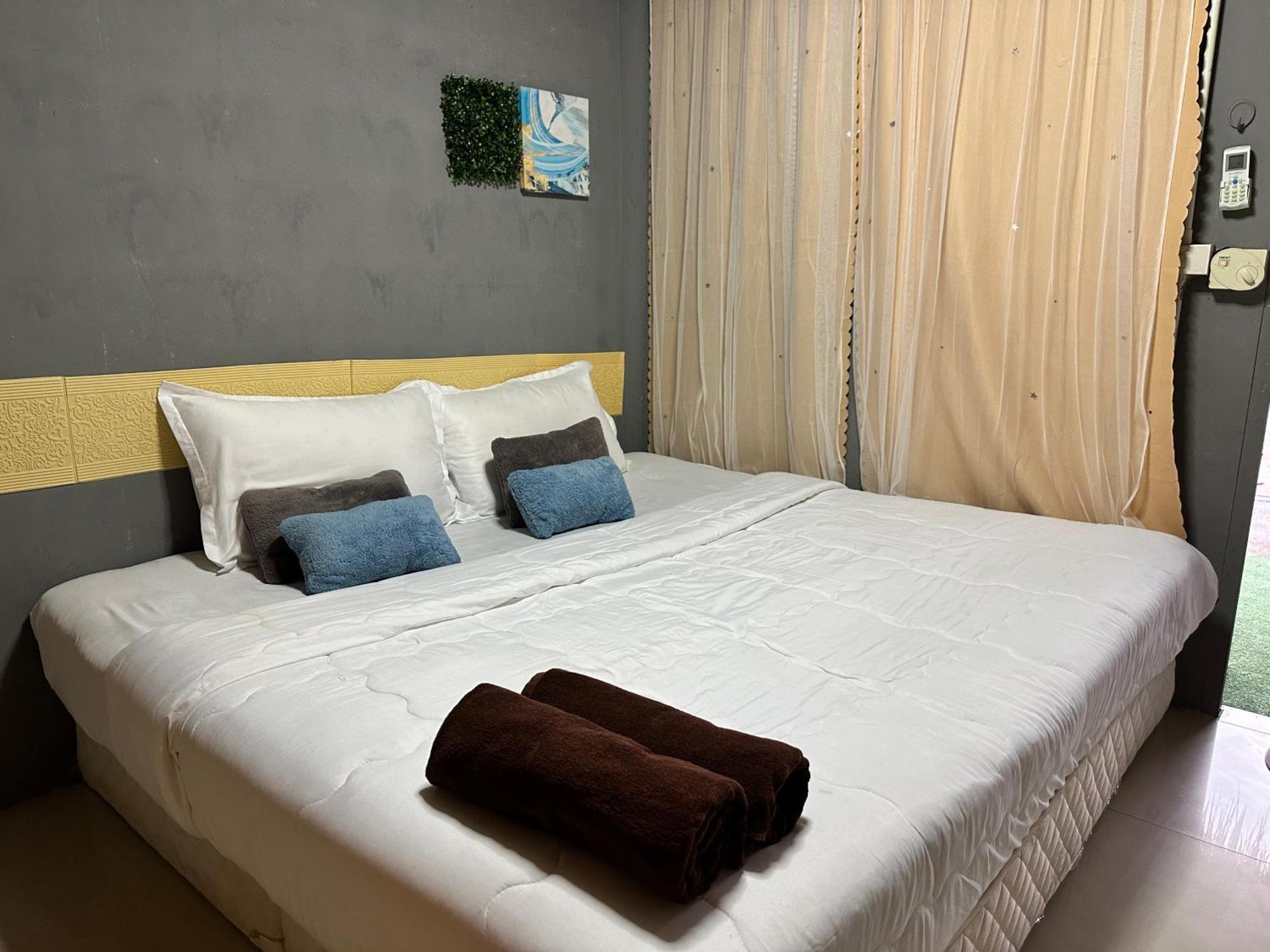 Me Hostel & Homestay At Haadrin Haad Rin Dış mekan fotoğraf